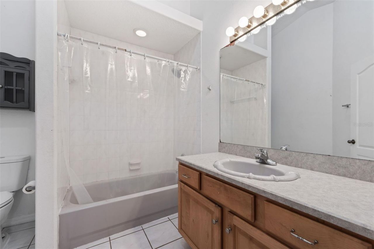 25335 Mardon Circle, Paisley, FL 32767 Photo