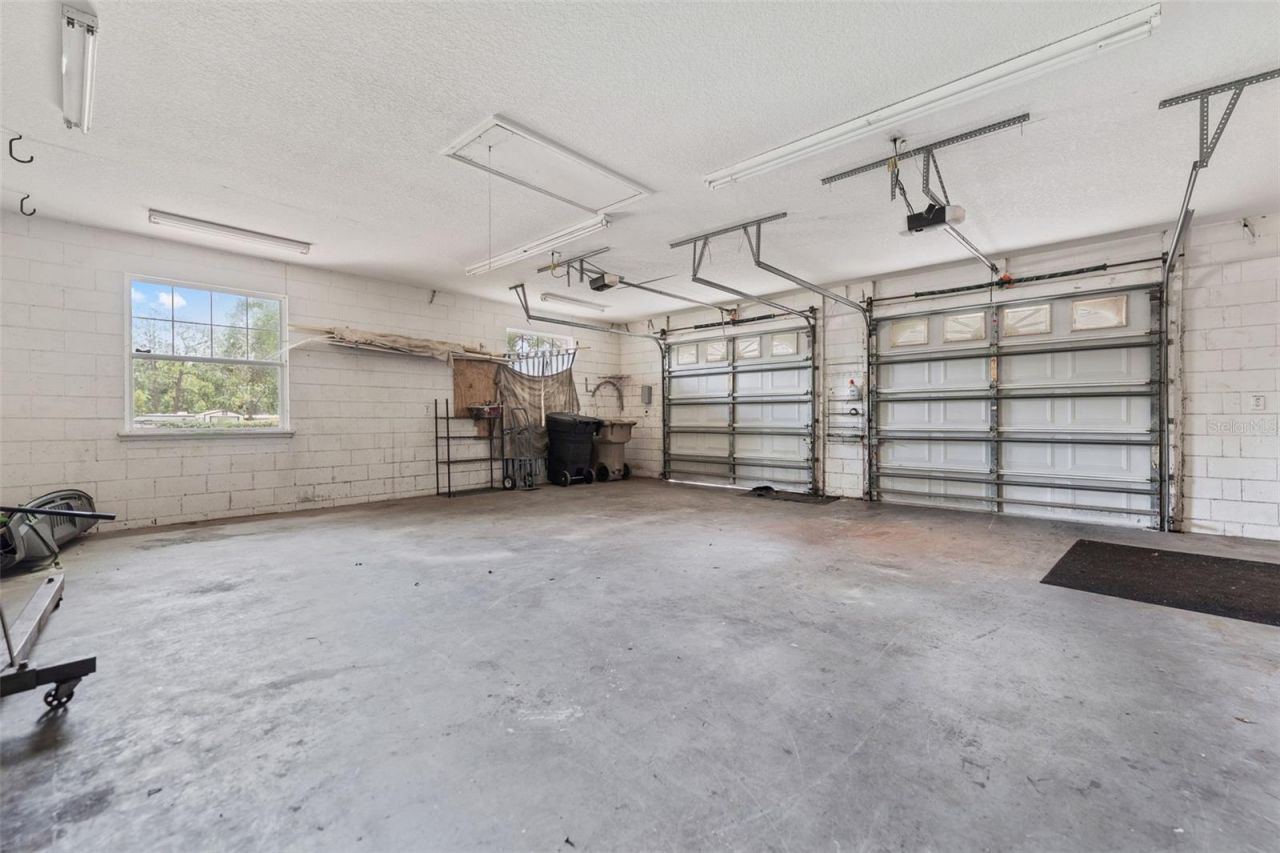 25335 Mardon Circle, Paisley, FL 32767 Photo
