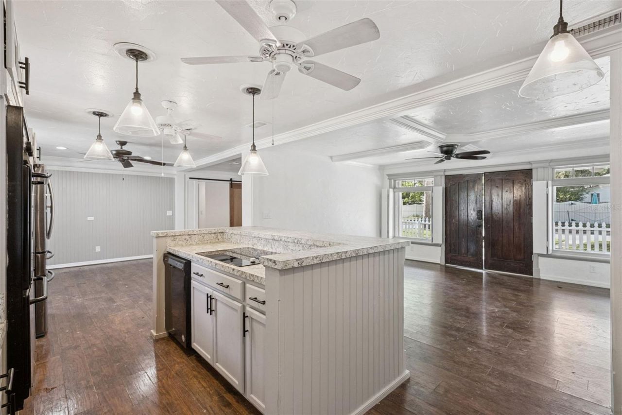 401 W 10th Street, Sanford, FL 32771 Photo