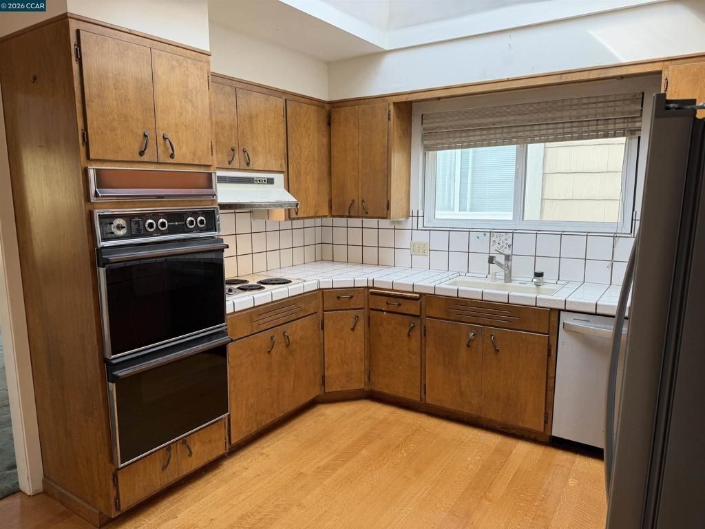 149 Talbert St, San Francisco, CA 94134 Main Photo