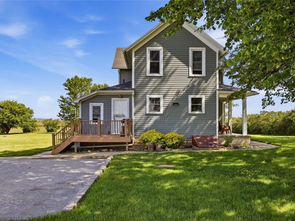 15403 140th Avenue, Monticello, IA 52310
