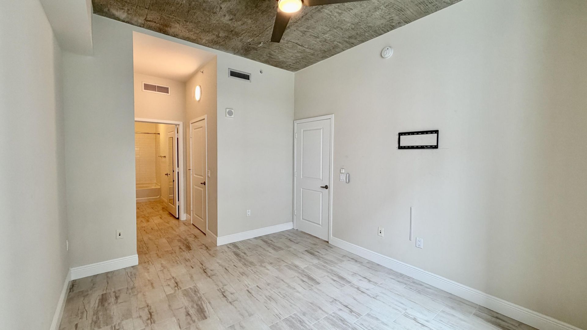 300 S Australian Avenue, Unit 919, West Palm Beach, FL 33401 Photo