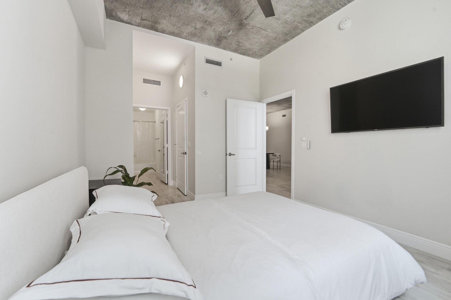 300 S Australian Avenue, Unit 919, West Palm Beach, FL 33401 Photo