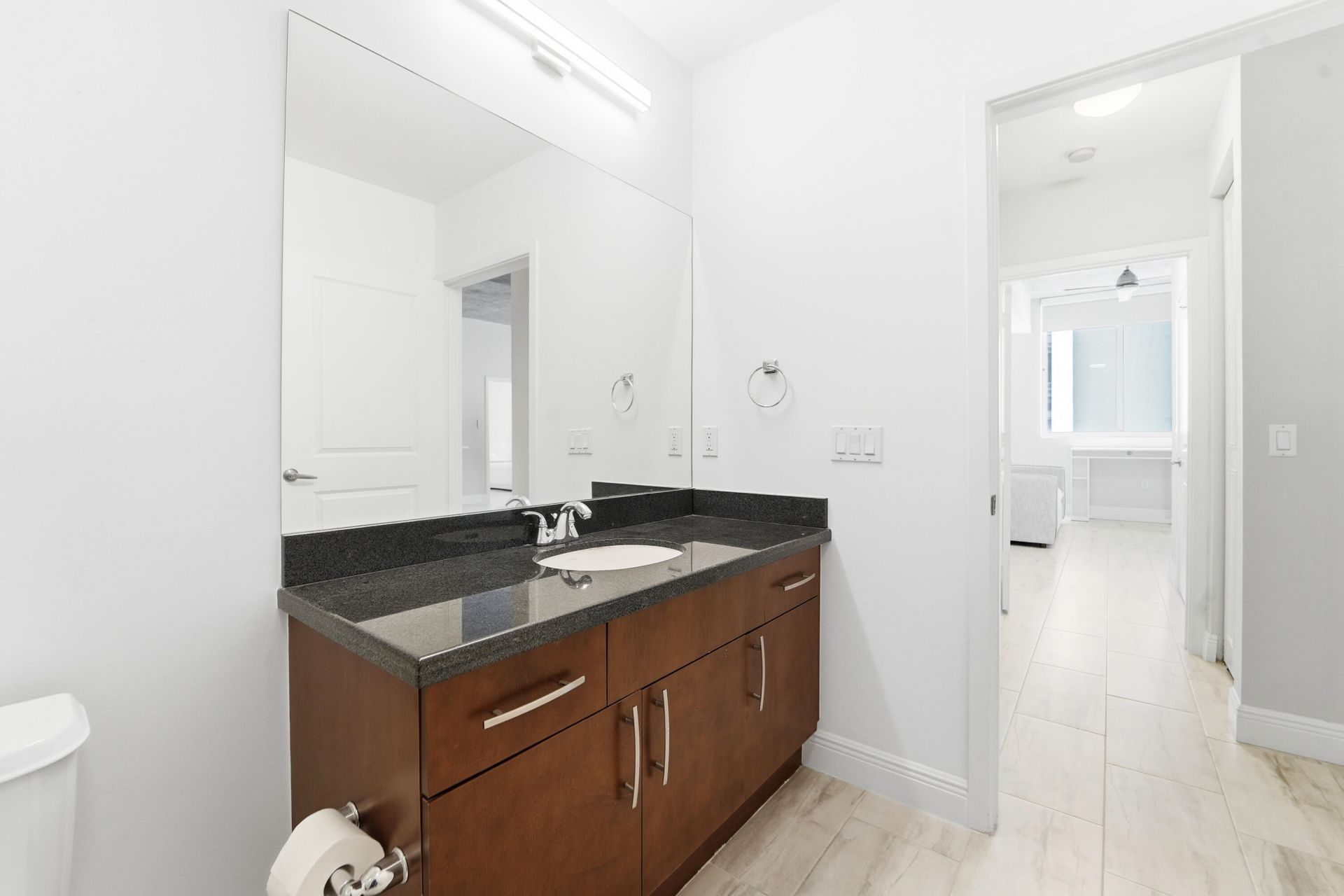 300 S Australian Avenue, Unit 919, West Palm Beach, FL 33401 Photo
