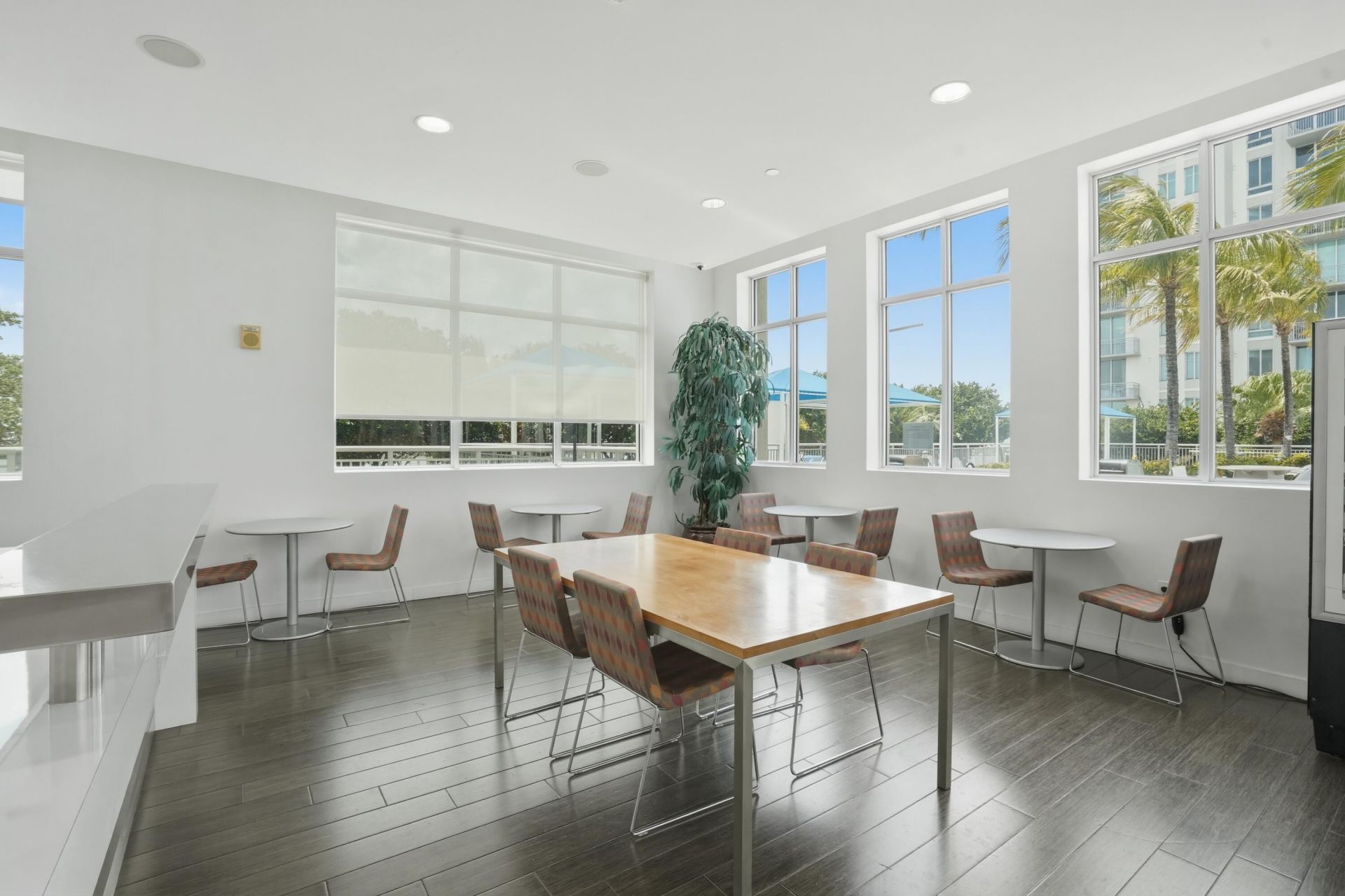 300 S Australian Avenue, Unit 919, West Palm Beach, FL 33401 Photo