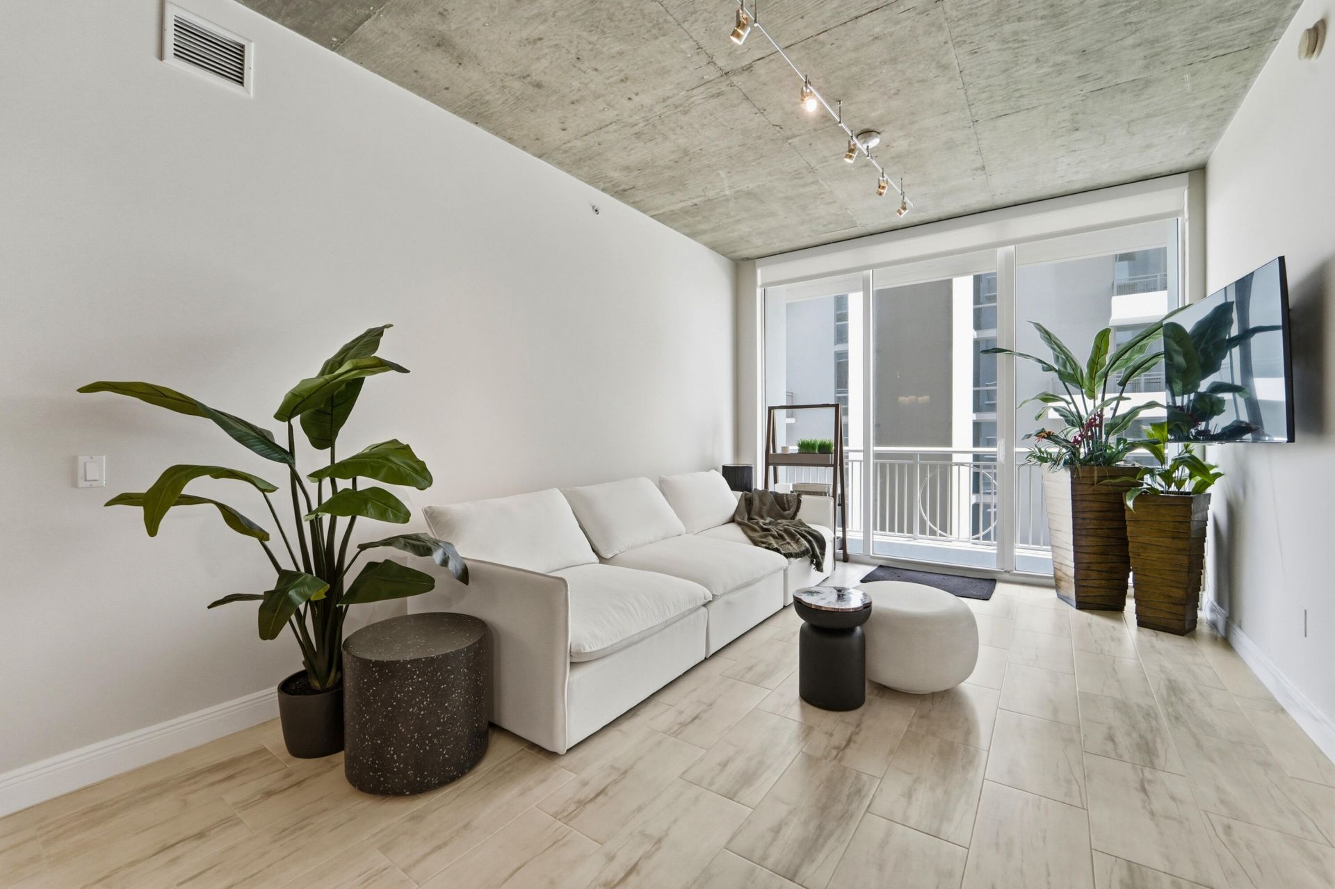 300 S Australian Avenue, Unit 919, West Palm Beach, FL 33401 Photo