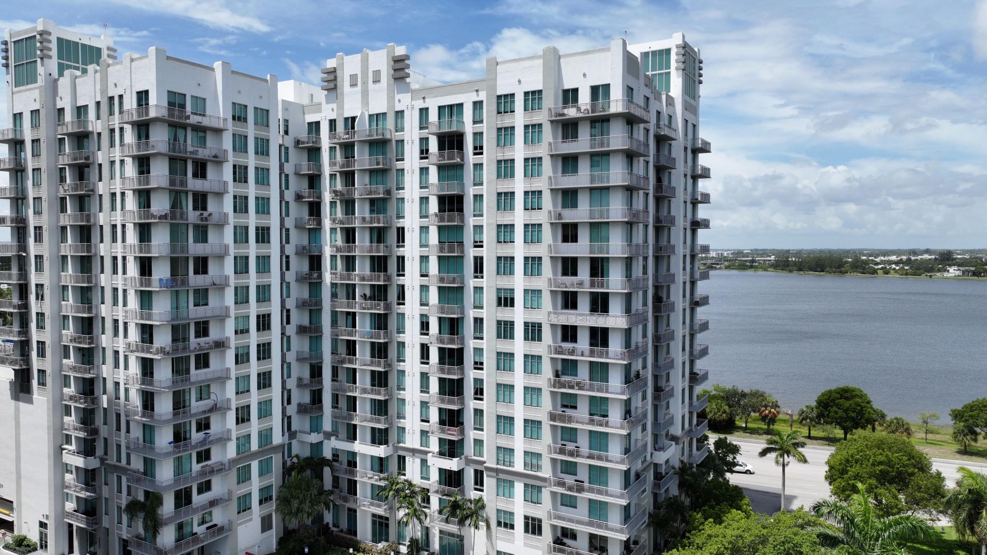 300 S Australian Avenue, Unit 919, West Palm Beach, FL 33401 Photo