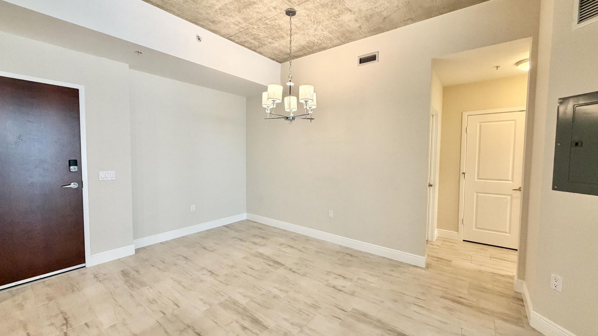 300 S Australian Avenue, Unit 919, West Palm Beach, FL 33401 Photo