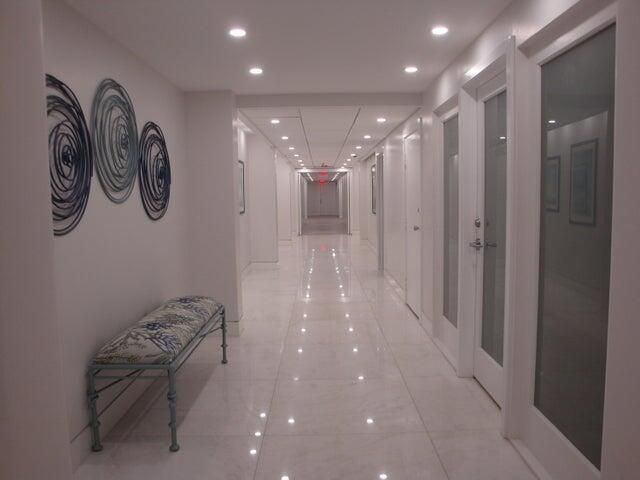 3546 S Ocean Boulevard, Unit 923, South Palm Beach, FL 33480 Photo