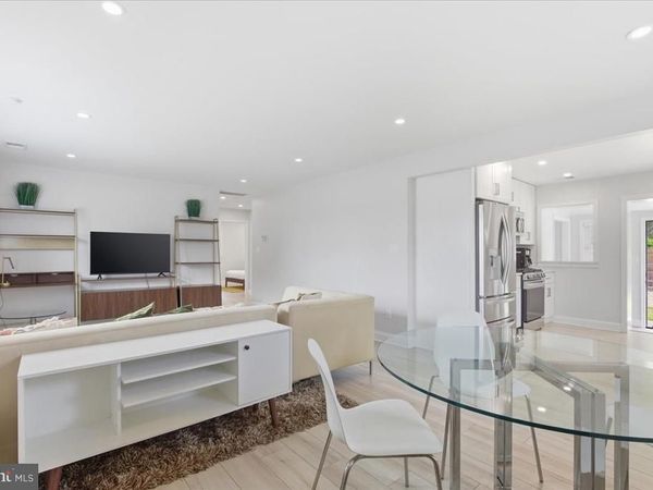 3823 DUKE STREET, ALEXANDRIA, VA 22304