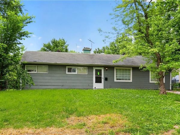 11401 Palmer Avenue, Kansas City, MO 64134