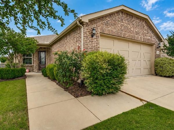 7661 Heritage Drive, Little Elm, TX 76227