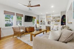 42 Mueller Drive photo 4