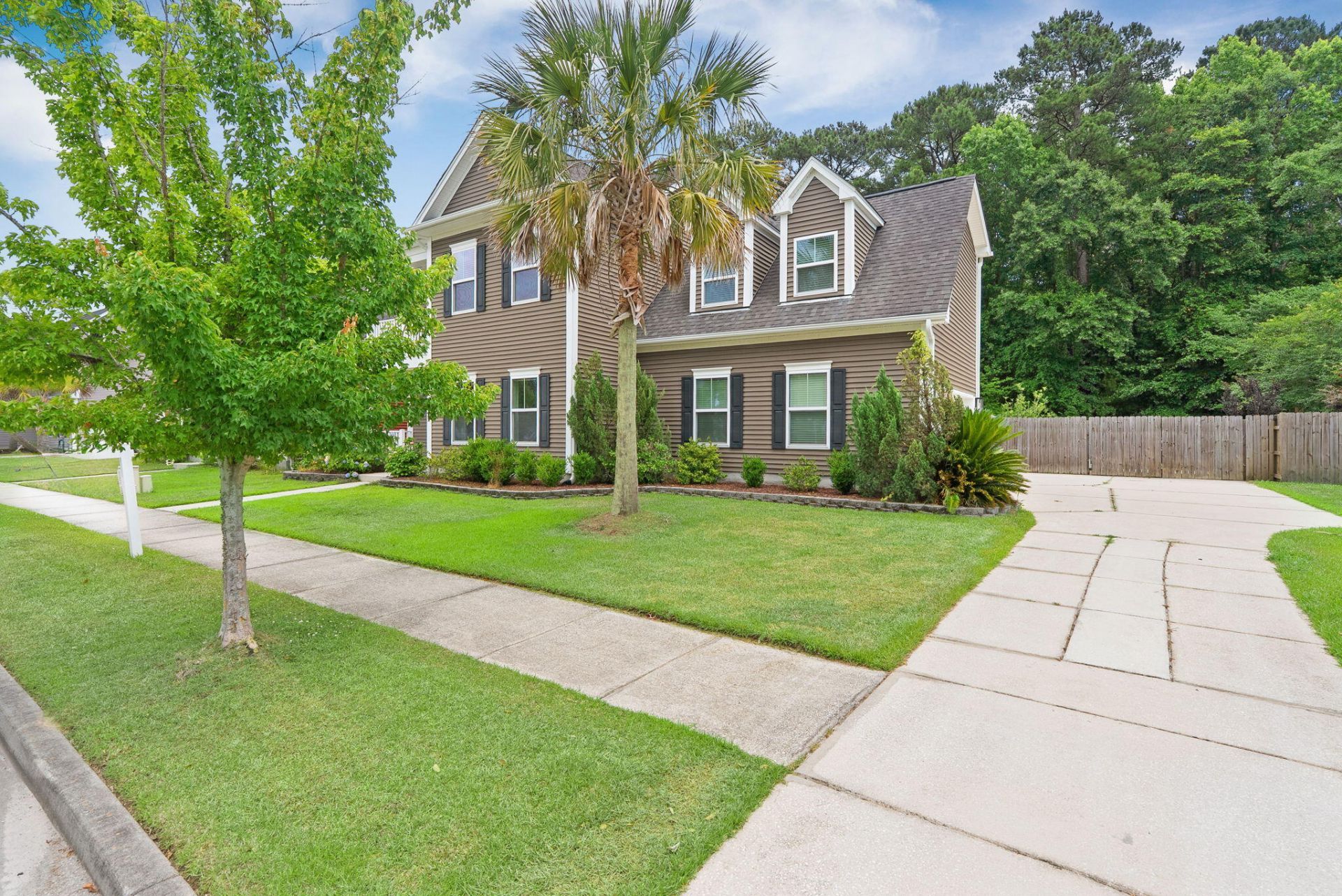 2816 Ortega Drive Photo 4