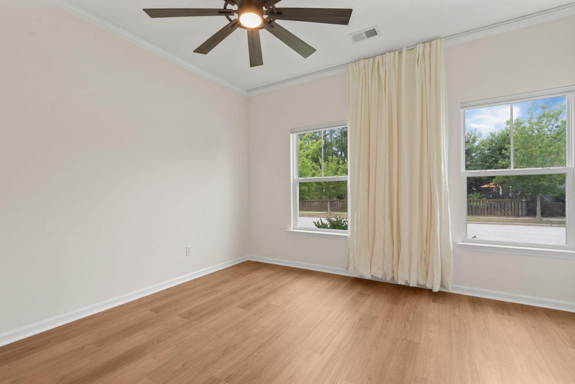 2816 Ortega Drive Photo 9