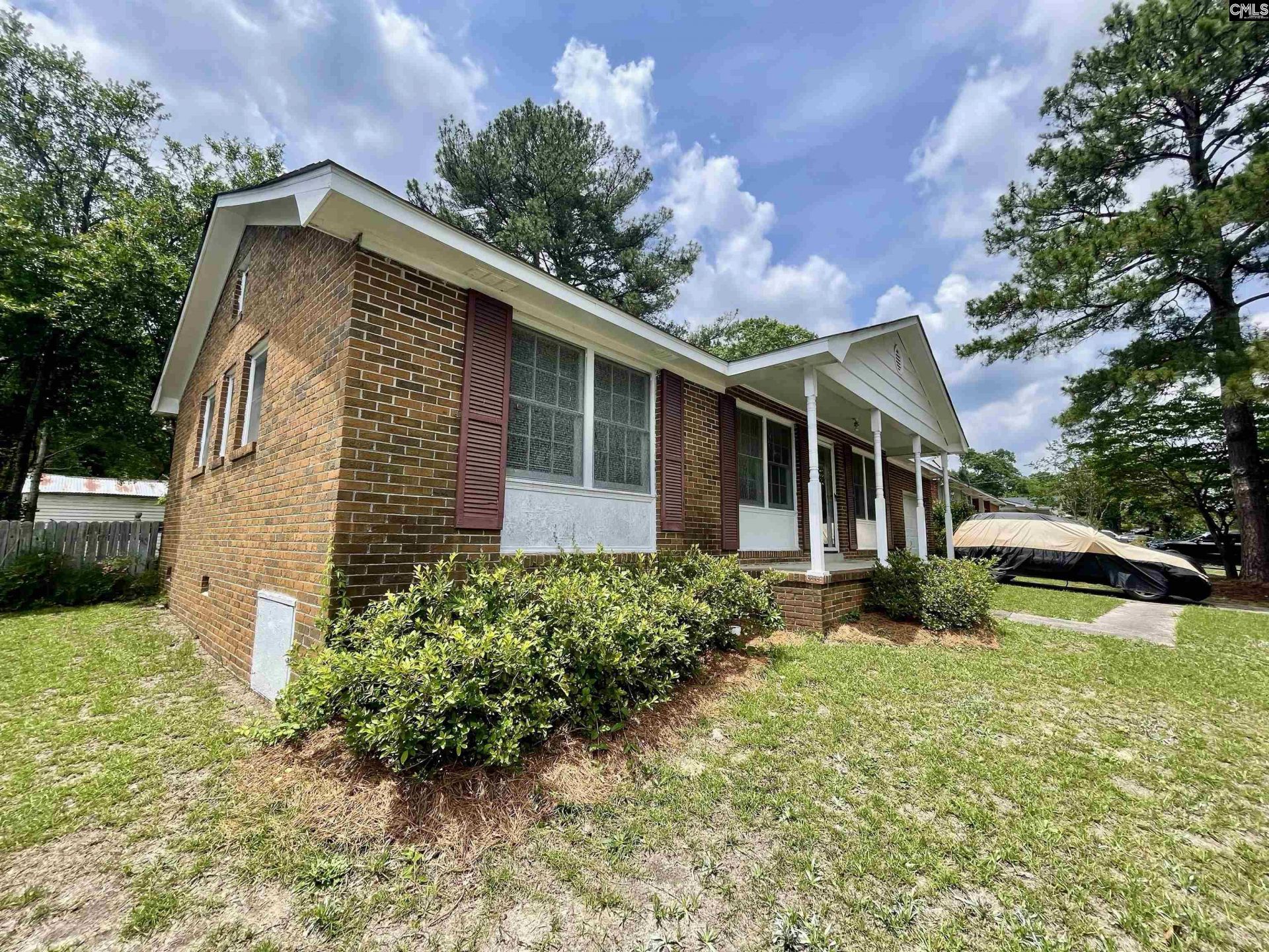 3717 Lochmore Drive  Photo 5