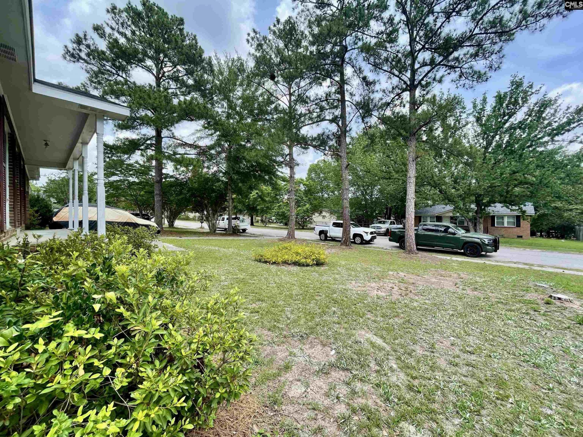 3717 Lochmore Drive  Photo 7