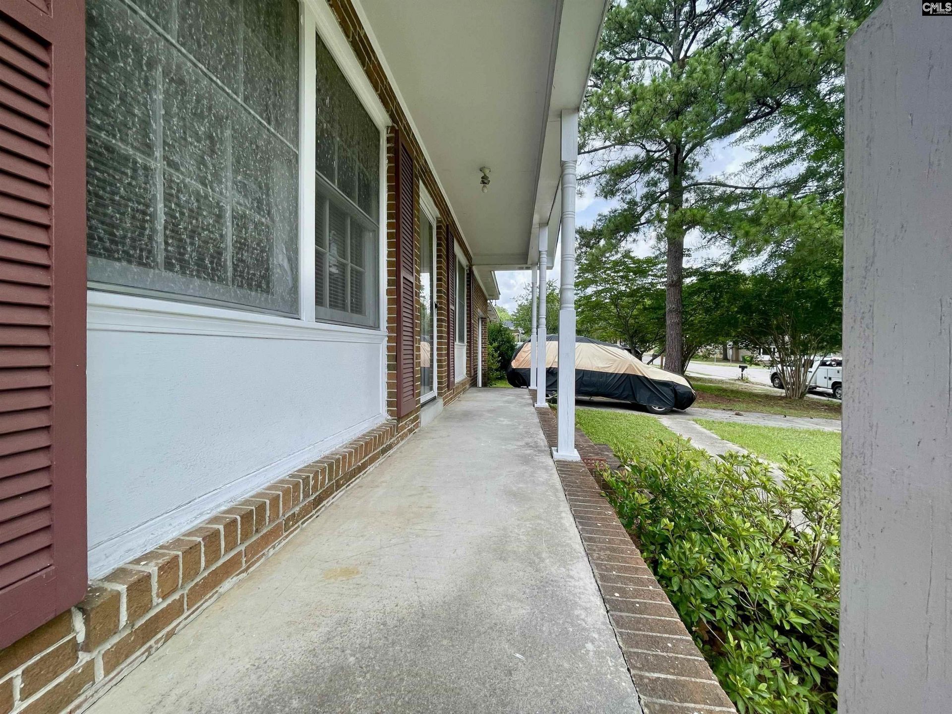 3717 Lochmore Drive  Photo 8