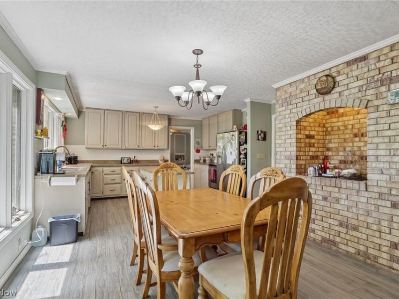 5785 Lamplighter Drive, Girard, OH 44420 Photo 17