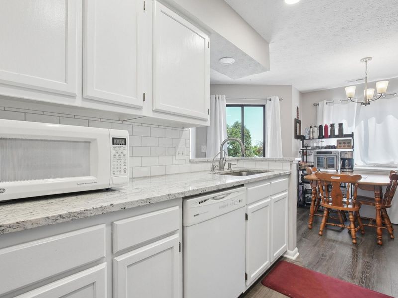 2196 Hedgerow Road , Unit 2196G, Columbus, OH 43220 Photo 10