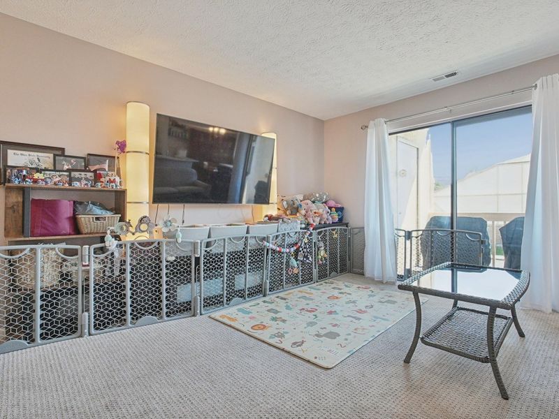 2196 Hedgerow Road , Unit 2196G, Columbus, OH 43220 Photo 7