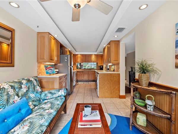1250 Yesica Ann CIR, Unit E105, NAPLES, FL 34110