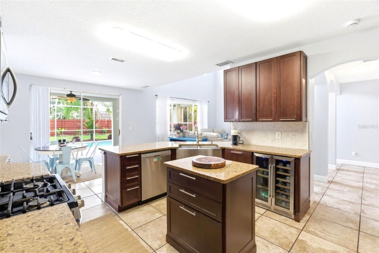 1610 Ledgestone Drive, Brandon, FL 33511 Photo
