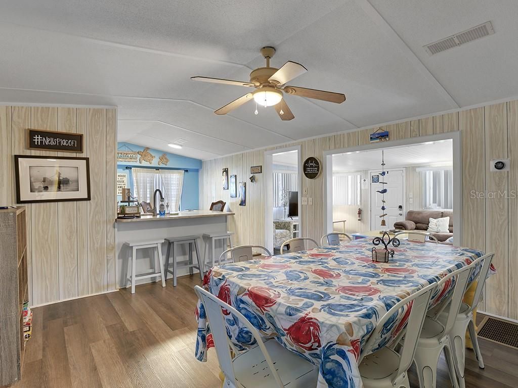112 8th Street Ne, Steinhatchee, FL 32359 Photo