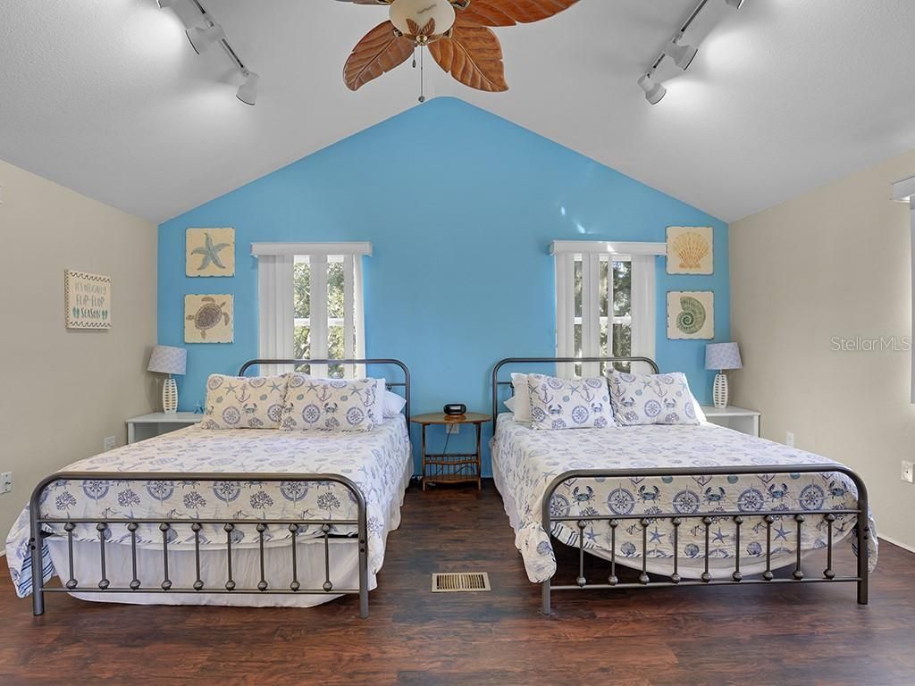 112 8th Street Ne, Steinhatchee, FL 32359 Photo