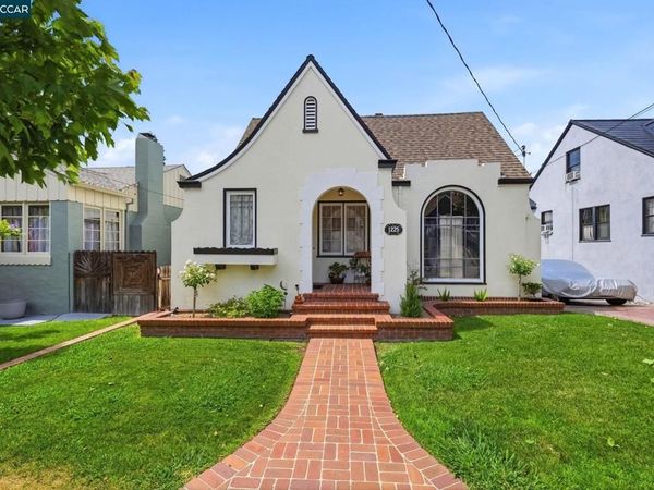 1225 Ulfinian Way, Martinez, CA 94553
