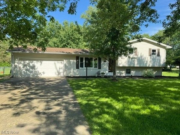 7068 Woodell Avenue NE, Canton, OH 44721