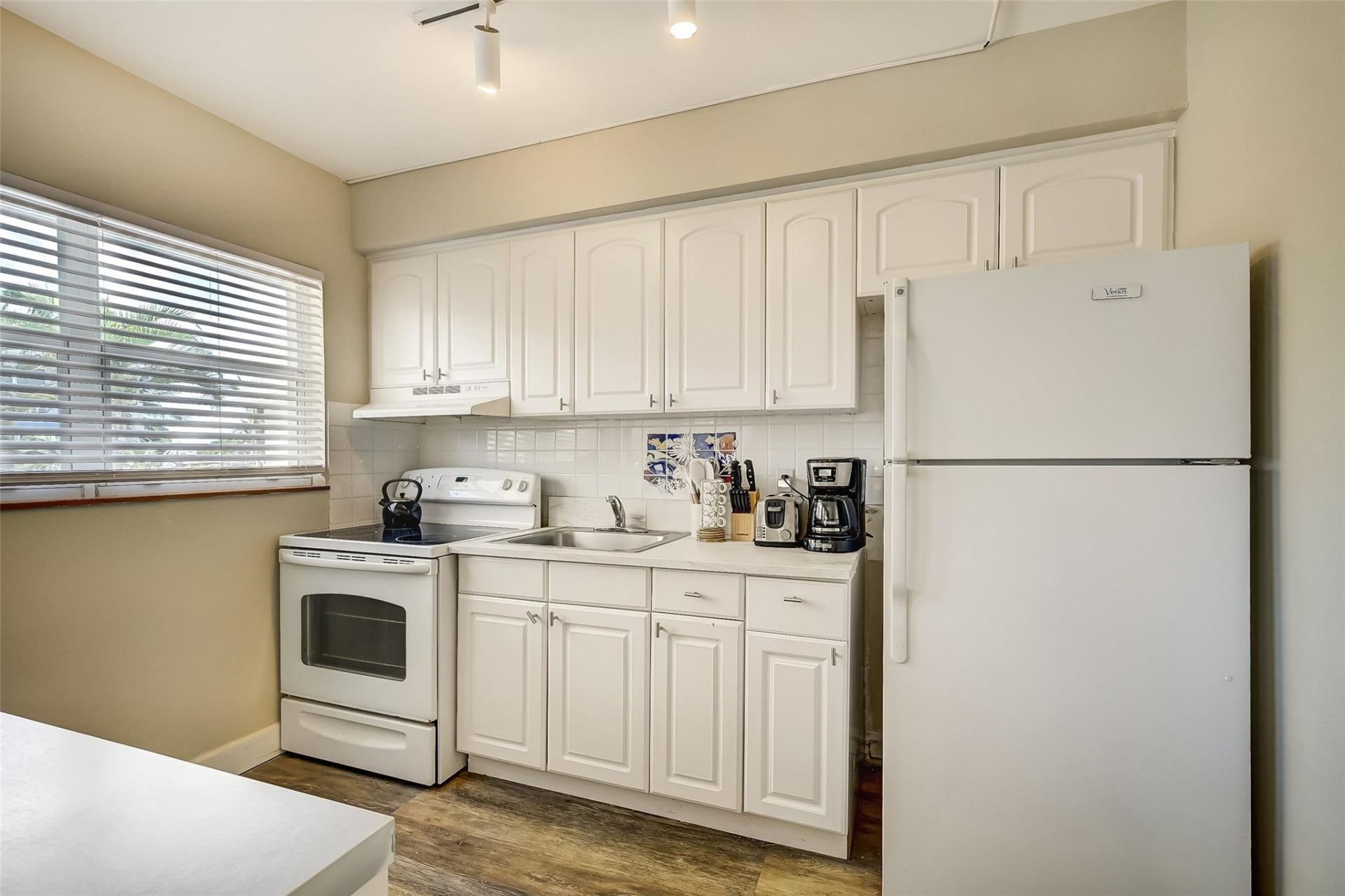 741 Bayshore Drive, Unit 32n, Fort Lauderdale, FL 33304 Photo