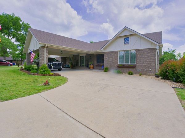 1830 7th Ave NE, Miami, OK 74354