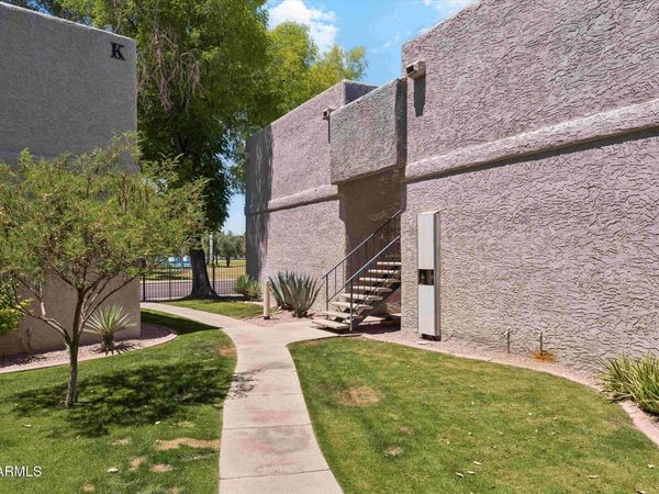 4444 E PARADISE VILLAGE Parkway N, Unit 231, Phoenix, AZ 85032