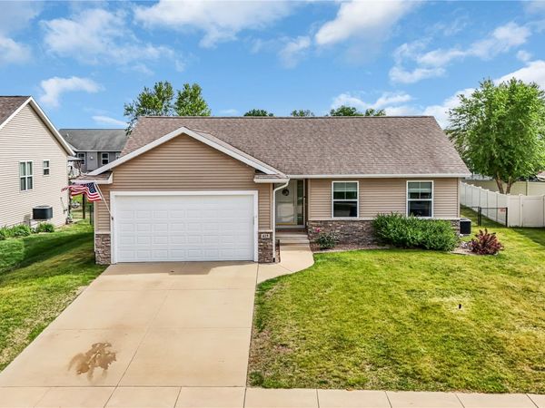 415 Saddleback Road, Marion, IA 52302