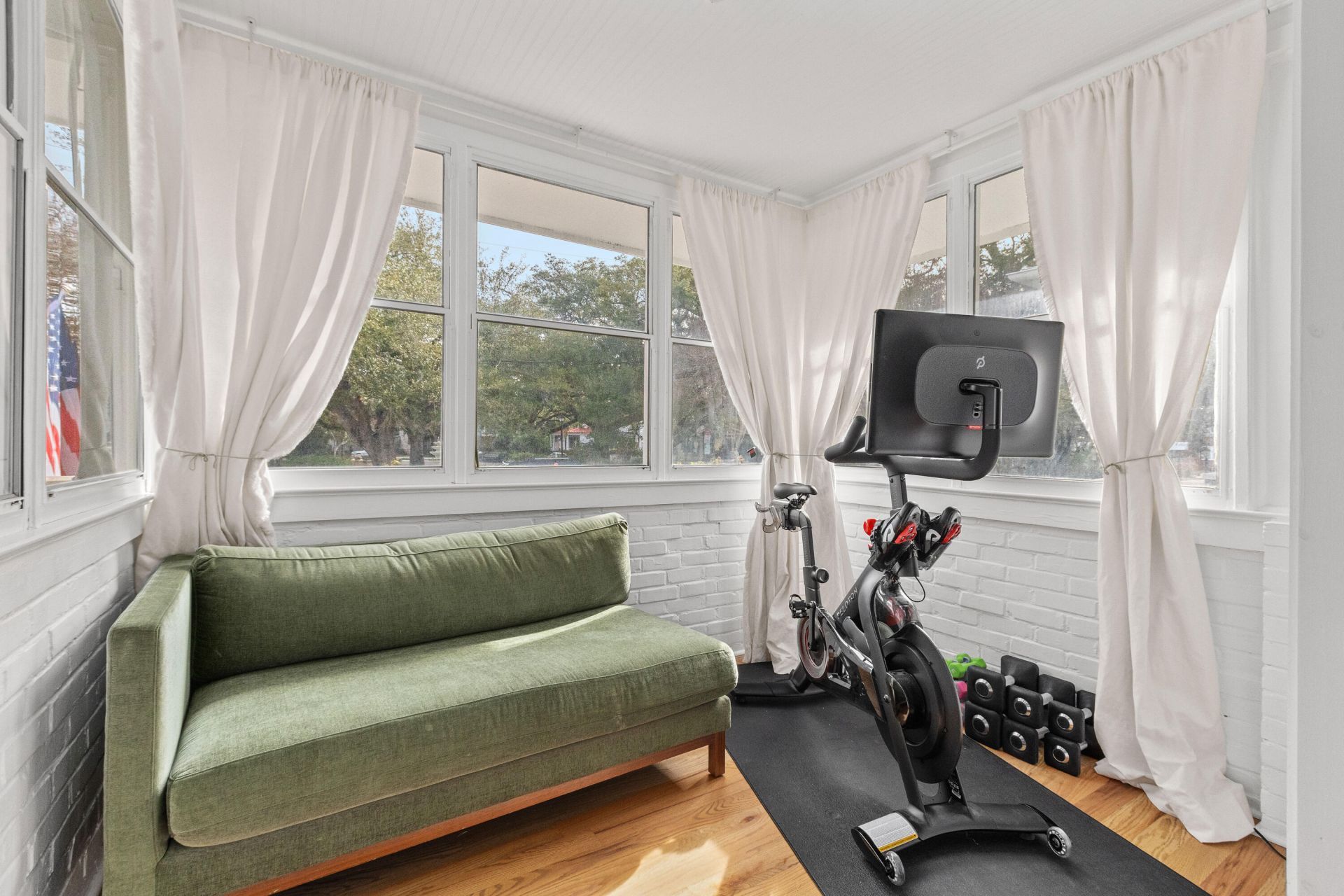 7 Glenwood Avenue Photo 10