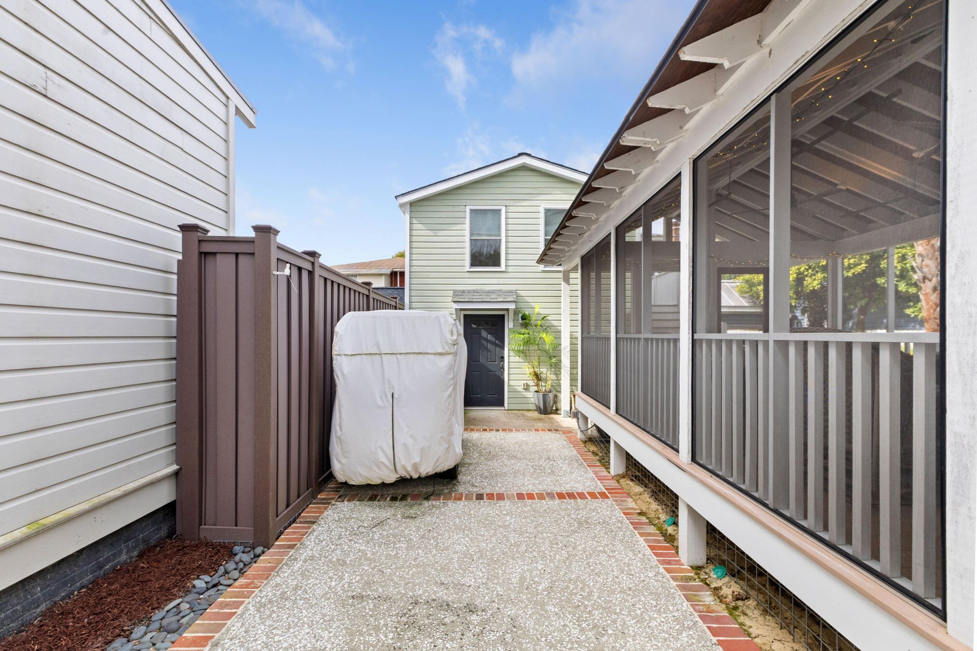 7 Glenwood Avenue Photo 50