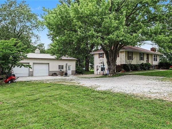 14308 Raymond Road, Kearney, MO 64060