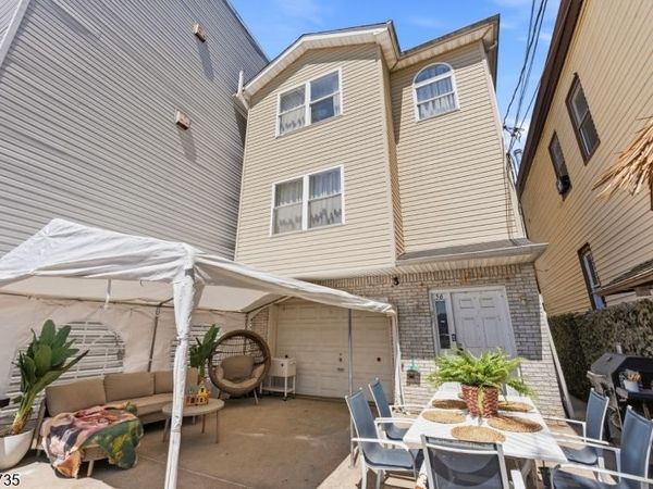 56 Vincent St, Newark, NJ 07105