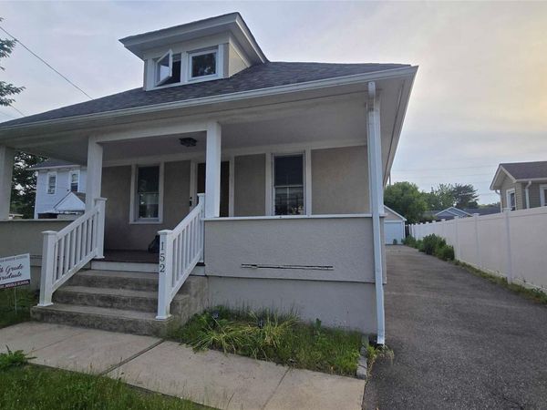 152 5th Avenue , Unit 2nd Floor, Bay Shore, NY 11706