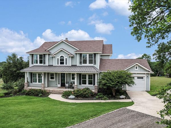 600 Abbey RD, Liberty Hill, TX 78642