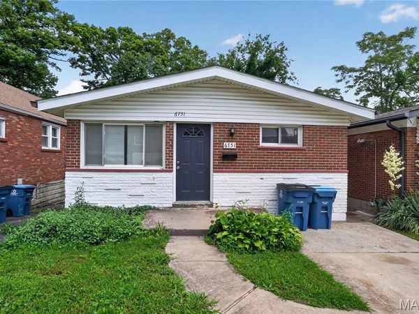 6751 Kenwood Drive , St Louis, MO 63121