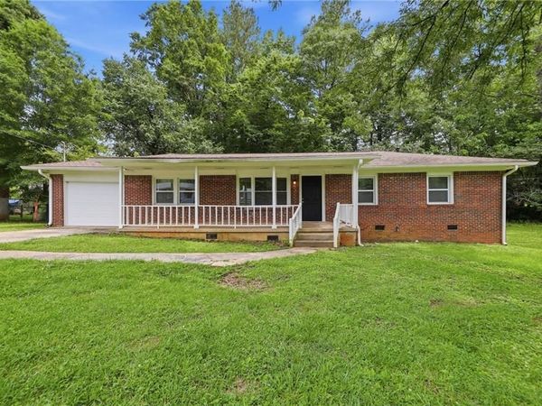 2463 Montezuma Circle , Ellenwood, GA 30294