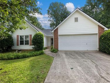 7019 Valley Forge Drive, Flowery Branch, GA 30542