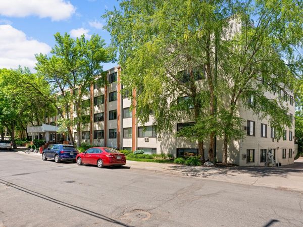 2700 44th Street W, Unit 113, Minneapolis, MN 55410