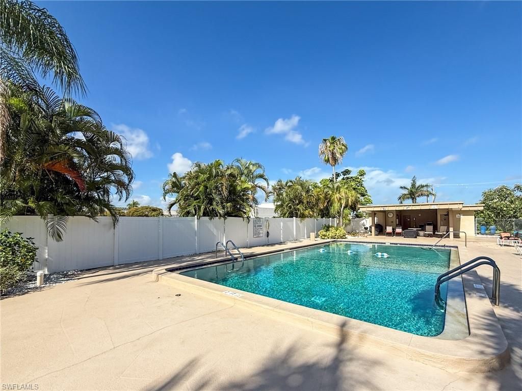 2264 Winkler Ave , Unit 107, Fort Myers, FL 33901 Photo