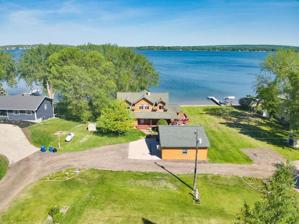 21447 Sunny Drive, Fergus Falls, MN 56537