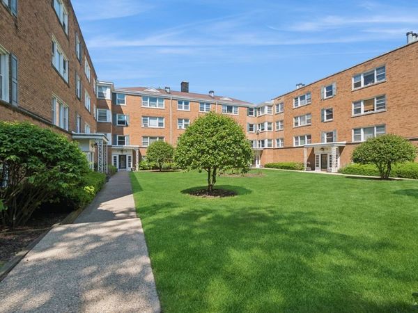 524 Michigan Avenue , Unit 2S, Evanston, IL 60202