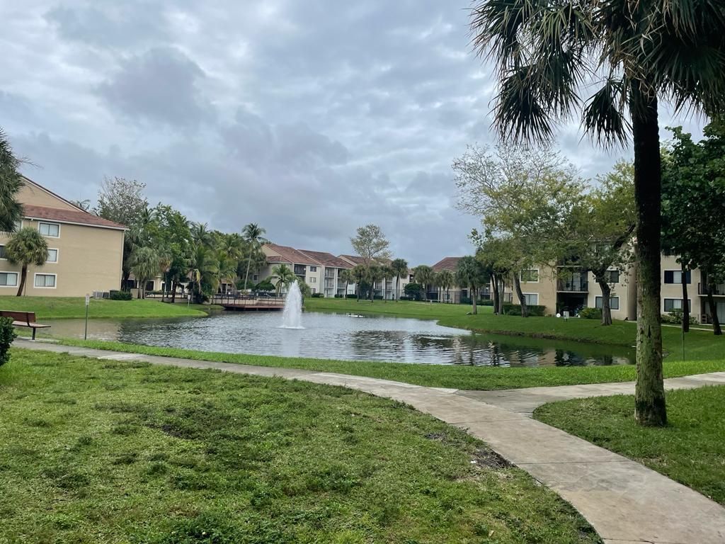 9144 W Atlantic Boulevard, Unit 817, Coral Springs, FL 33071 Photo