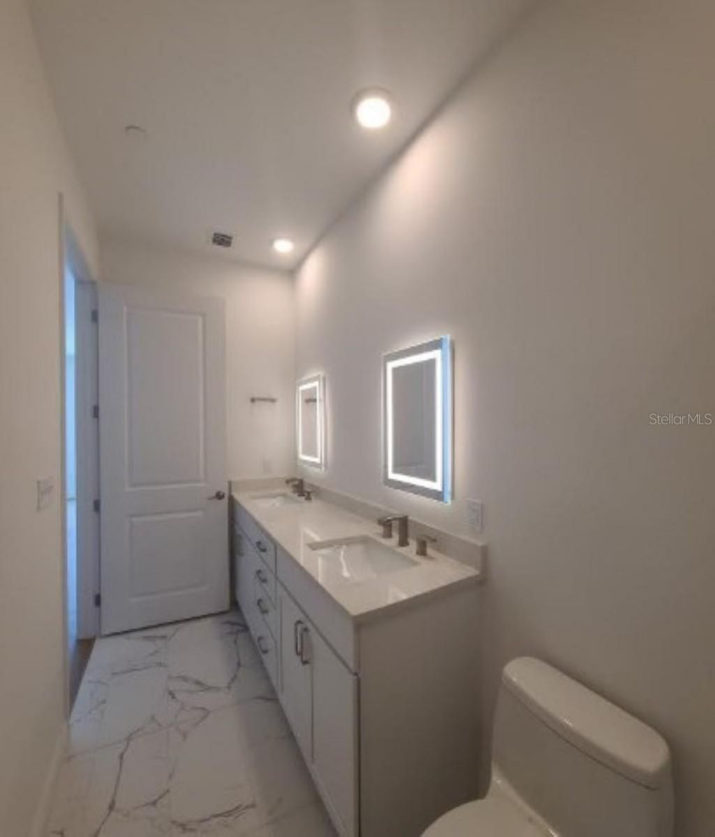 644 3rd Avenue S, Unit 408, Saint Petersburg, FL 33701 Photo